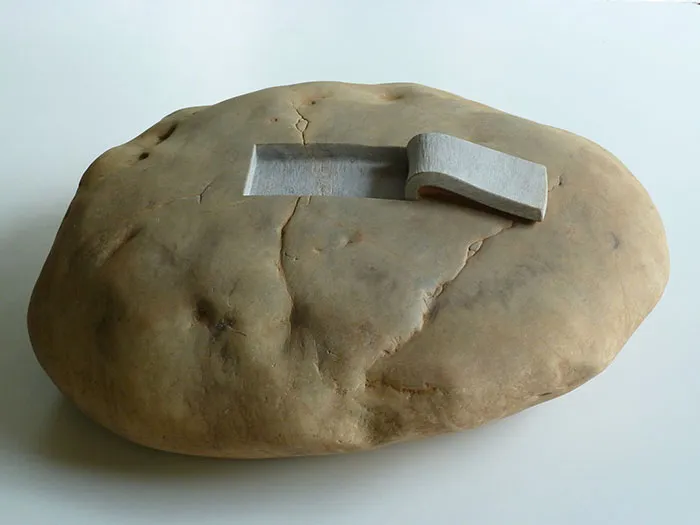 Artist Makes Stone Look Soft By Twisting, Folding And Peeling It