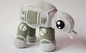 Adorable Star Wars AT-AT Walker Crochet Pattern By Polish Artist Krawka