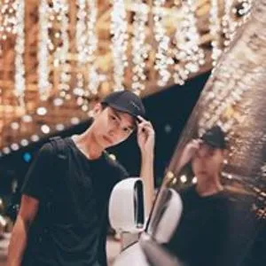 Yik Keat Lee