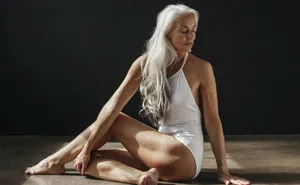 61-Year-Old Model Absolutely Rocks Her Swimsuit Campaign, And Shares Her Beauty Secrets