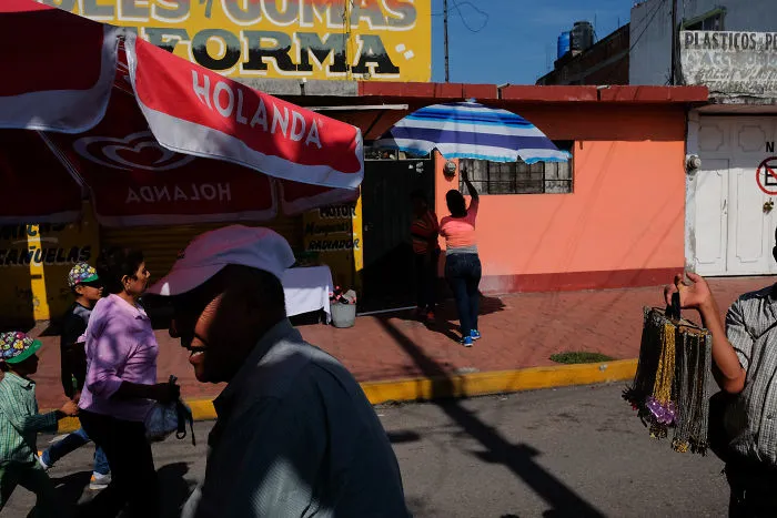 Candid Everyday Moments From Vivid Streets Of Mexico