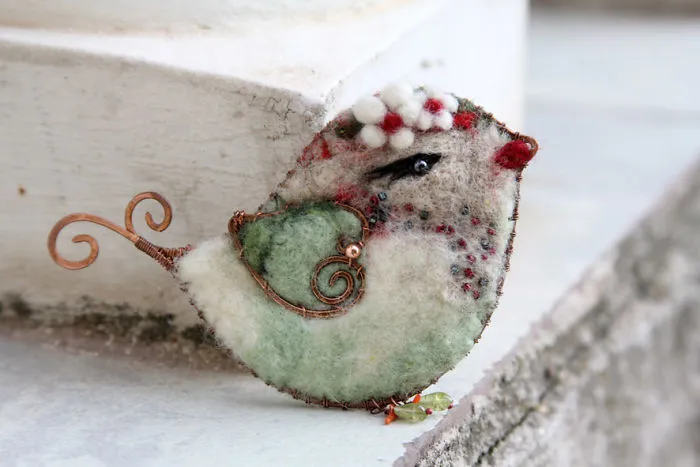 I Use Pictures Of Actual Birds To Felt Brooches With Character