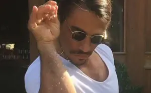 This Turkish Chef Is Going Viral For His Sensual Meat Salting, And This Is How Internet Responded