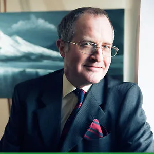 Russell Collins