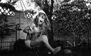 I Quit My Job To Follow My Passion For Photography And Document My Daughters' Lives