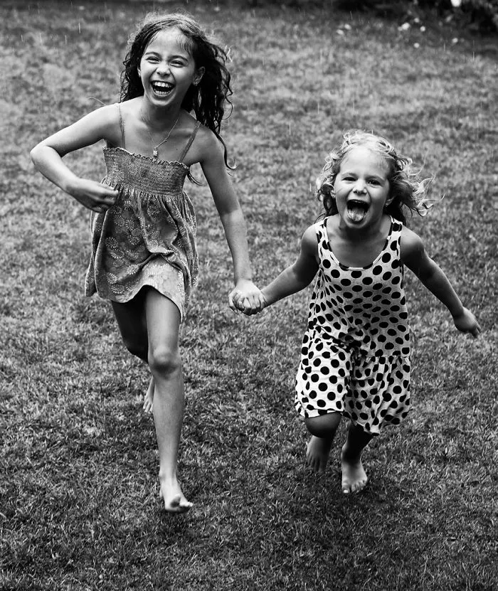 I Quit My Job To Follow My Passion For Photography And Document My Daughters' Lives