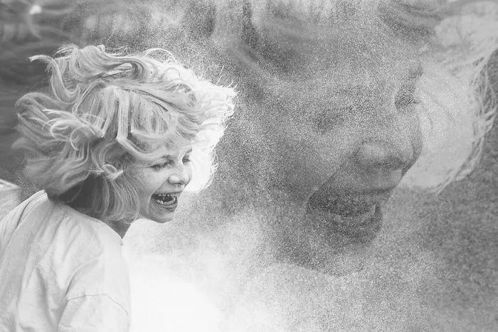 I Quit My Job To Follow My Passion For Photography And Document My Daughters' Lives