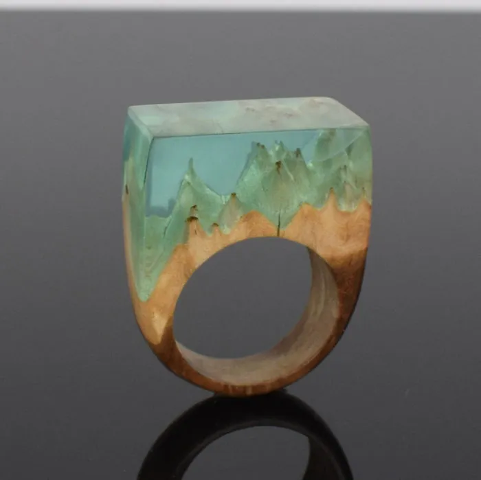 I Make Pendants That Allow You To Carry A Bit Of Nature’s Beauty With You