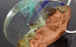 I Make Pendants That Allow You To Carry A Bit Of Nature’s Beauty With You