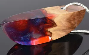 I Make Pendants That Allow You To Carry A Bit Of Nature’s Beauty With You