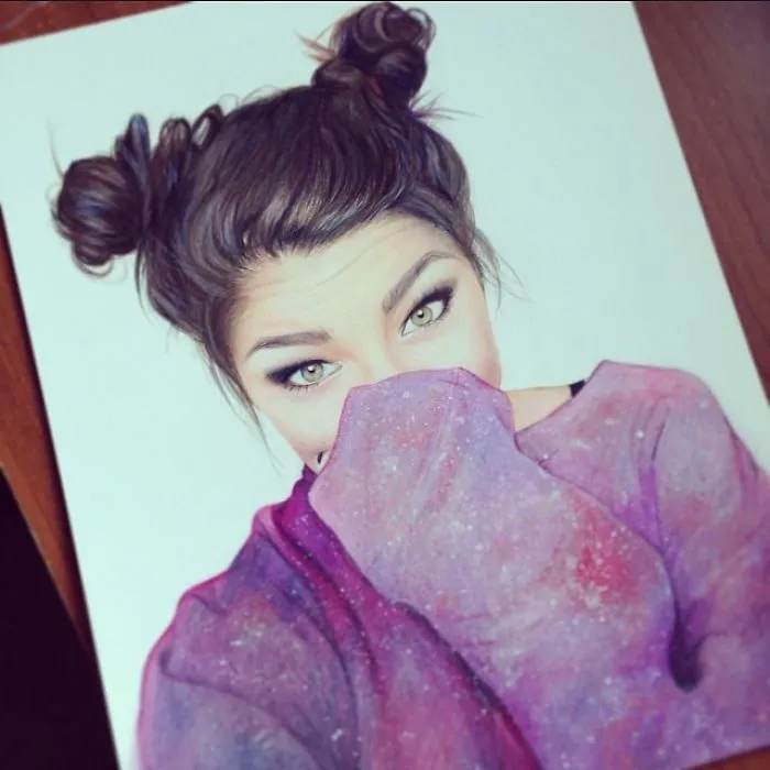 I Create Colorful Photorealistic Drawings With Colored Pencils