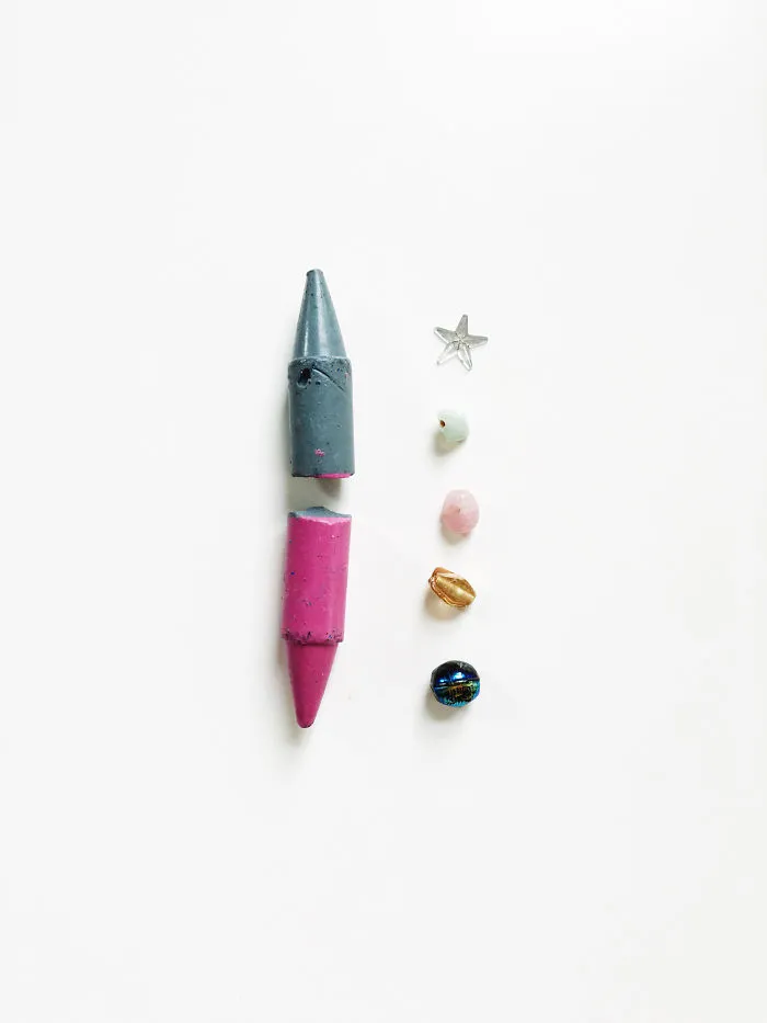 46 Cute Photos That Reveal What Preschoolers Have In Their Pockets