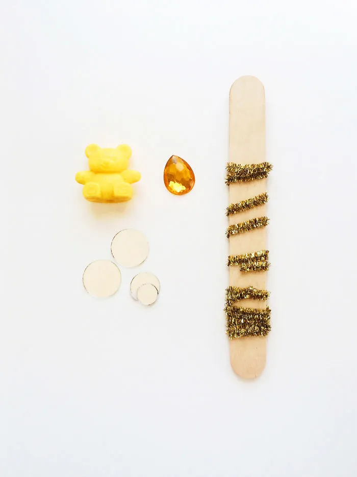 46 Cute Photos That Reveal What Preschoolers Have In Their Pockets