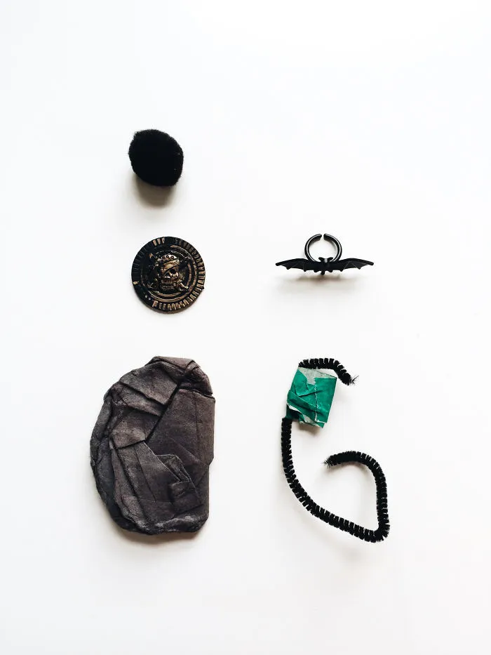 46 Cute Photos That Reveal What Preschoolers Have In Their Pockets