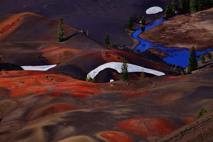 55 Photos Of Lassen Volcanic National Park That Look Like They're Taken At Another Planet