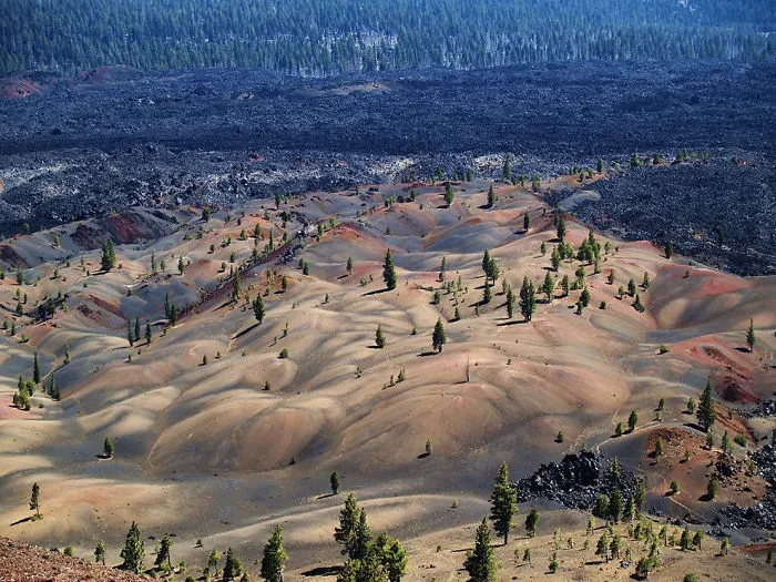 55 Photos Of Lassen Volcanic National Park That Look Like They're Taken At Another Planet