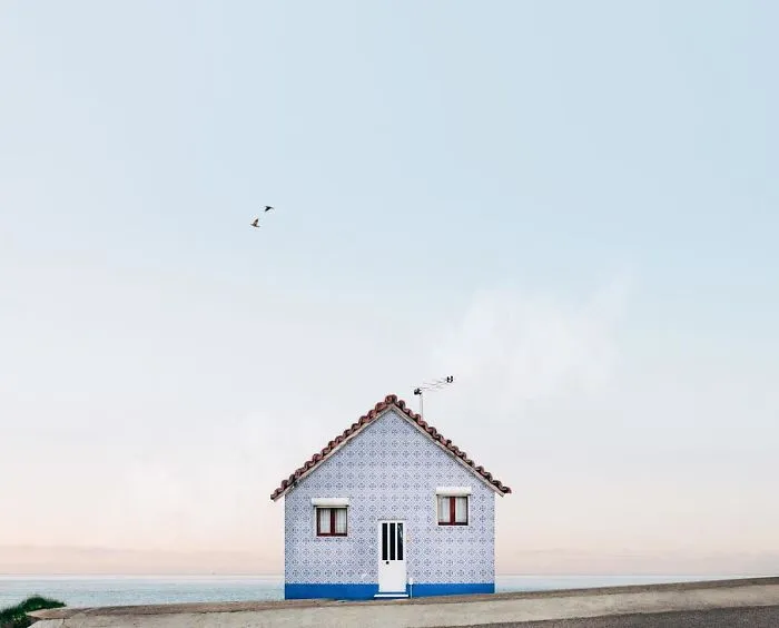 My Two Years As A Hunter Of Lonely Houses