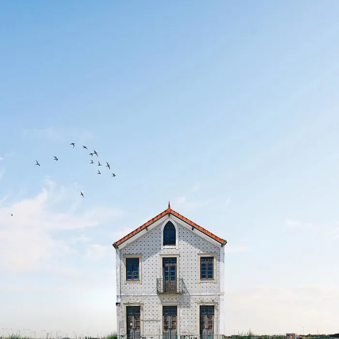 My Two Years As A Hunter Of Lonely Houses