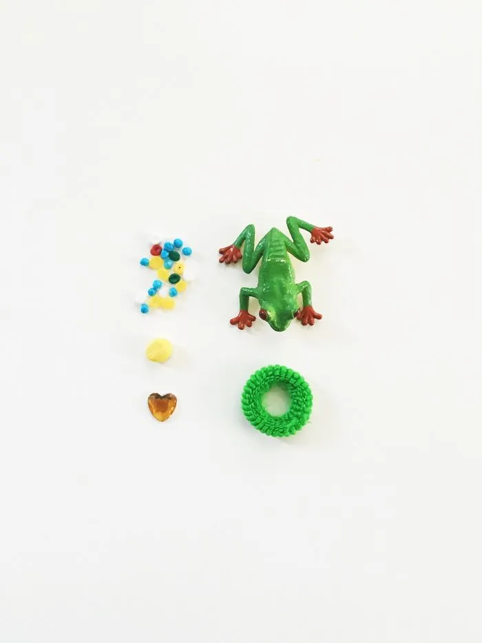 46 Cute Photos That Reveal What Preschoolers Have In Their Pockets