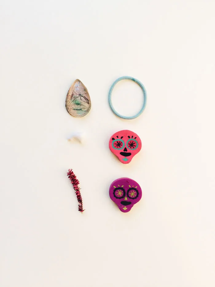 46 Cute Photos That Reveal What Preschoolers Have In Their Pockets