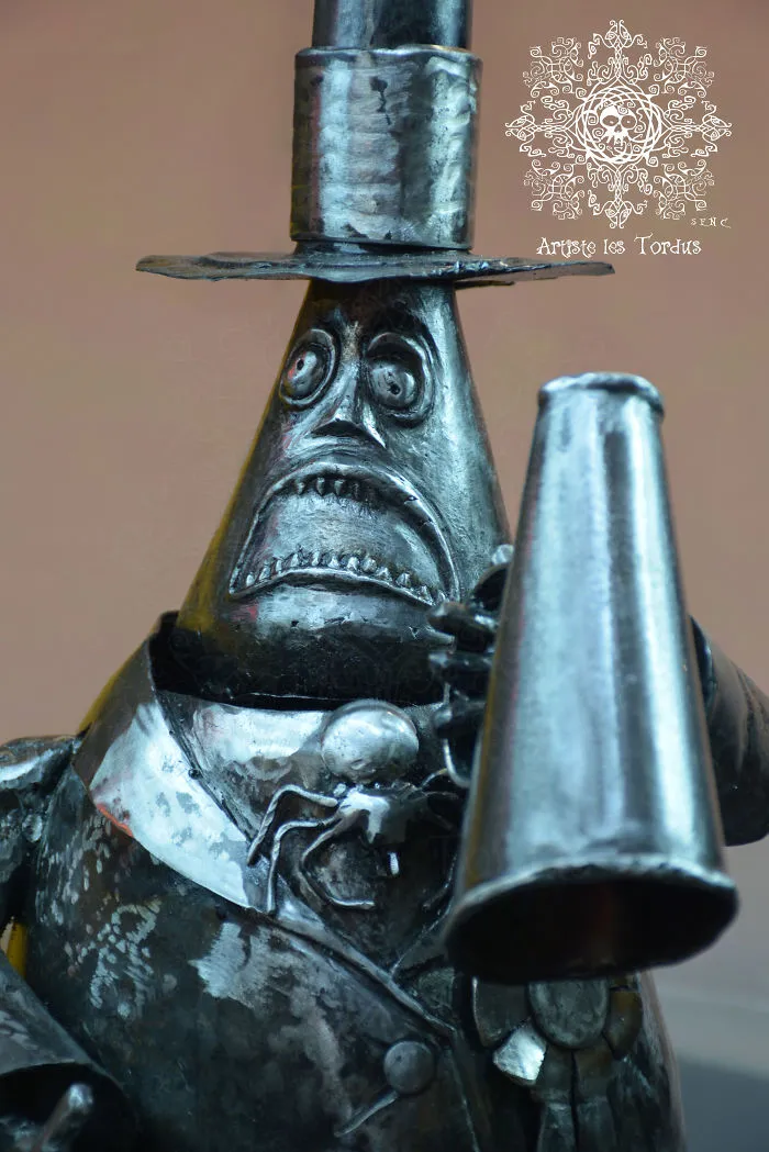 The Mayor By Artiste Les Tordus S.e.n.c.
