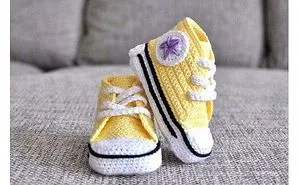 These Baby Shoes Are Very Cute