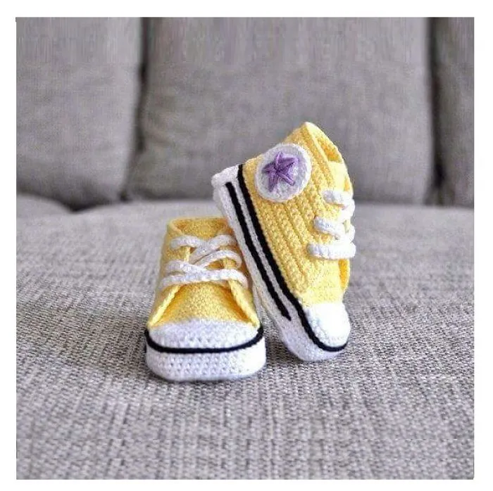 These Baby Shoes Are Very Cute