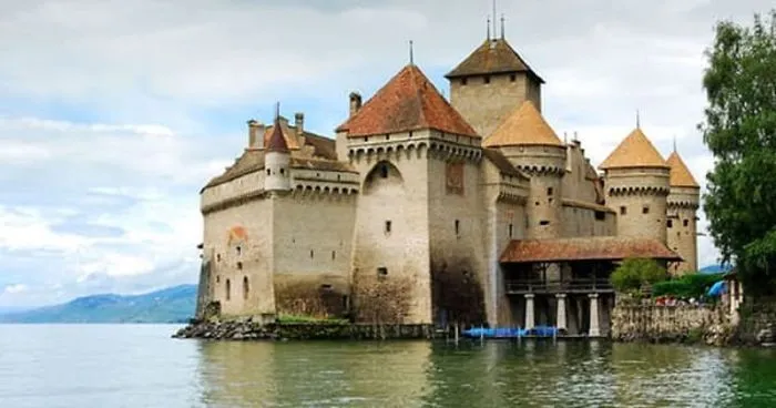 Most Beautiful Castles On Planet Earth. Part 1