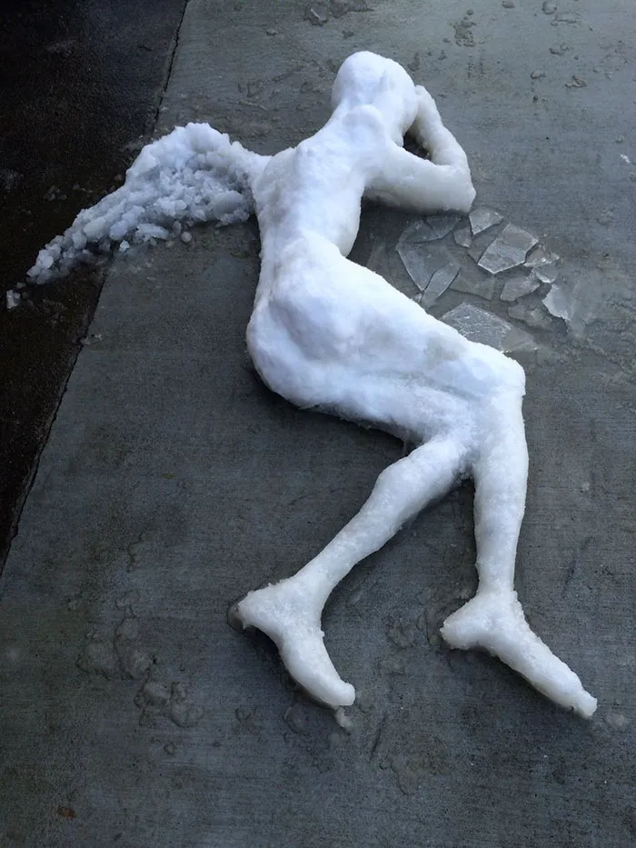 What Happens When Heavy Snowfall Hits Japan