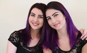 50 Strangers That Met Their Real-Life Doppelgangers