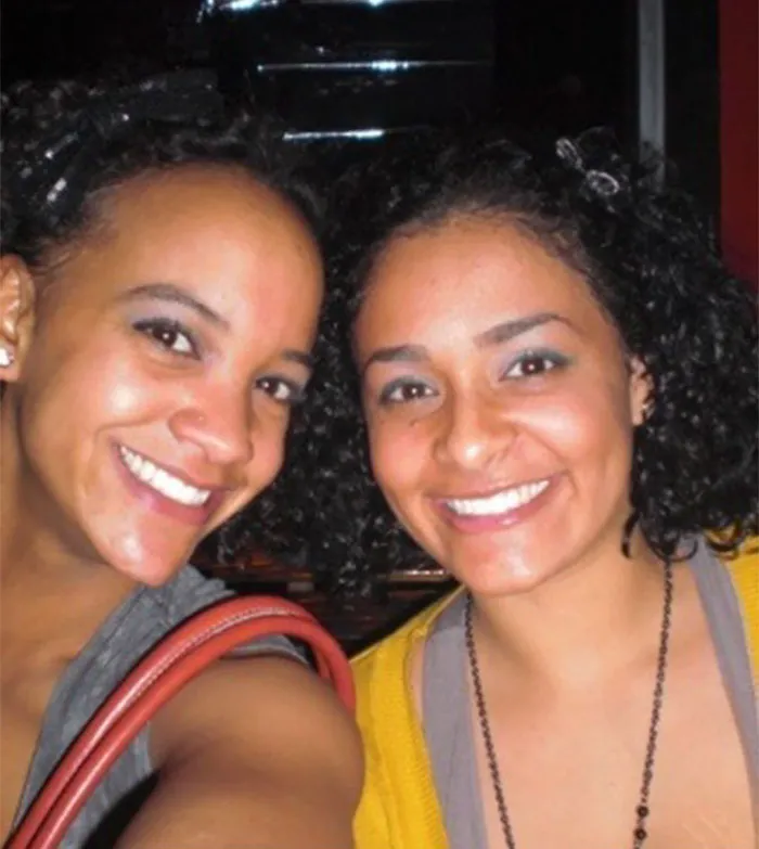 Met My Doppelgänger And Thought I'd Share. We Even Had Matching Hair Accessories. I'm On The Left