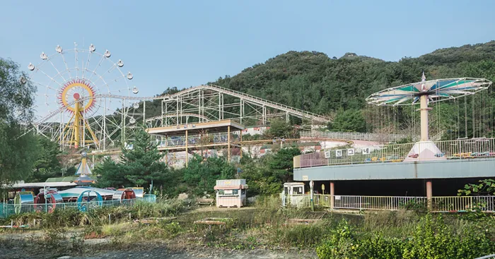I Discovered This Creepy Abandoned Amusement Park In South Korea