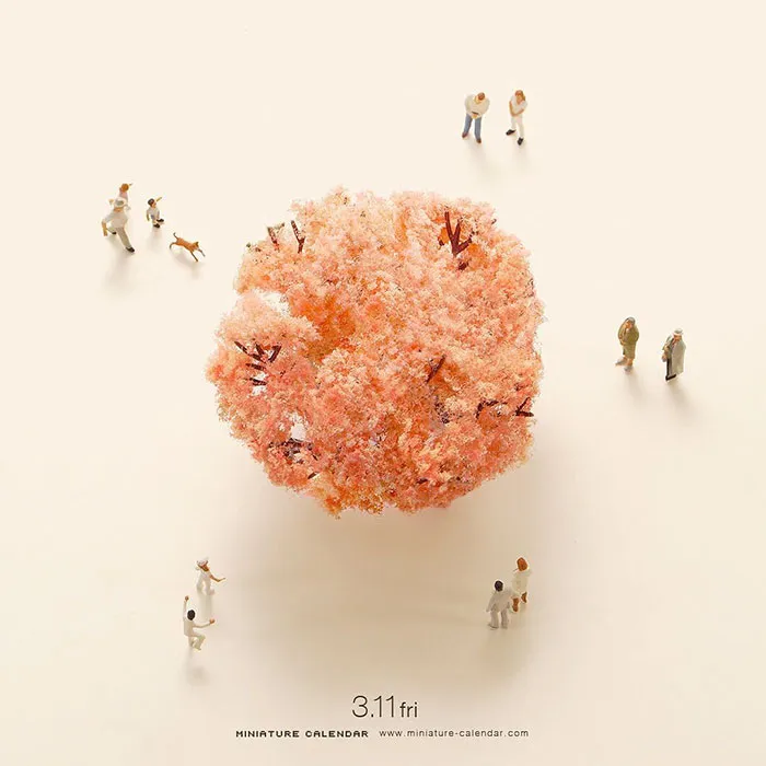 246 Fun Miniature Dioramas By Japanese Artist Who's Been Creating Them Every Day For 5 Years