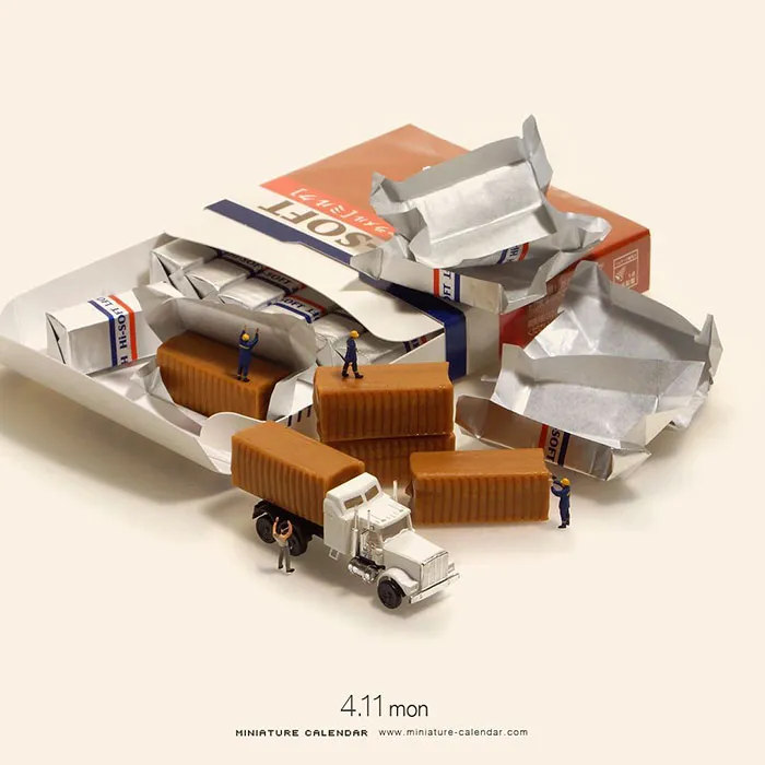 246 Fun Miniature Dioramas By Japanese Artist Who's Been Creating Them Every Day For 5 Years