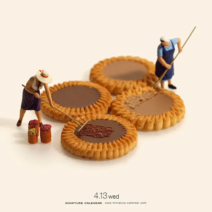 246 Fun Miniature Dioramas By Japanese Artist Who's Been Creating Them Every Day For 5 Years