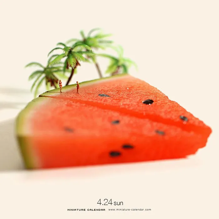 246 Fun Miniature Dioramas By Japanese Artist Who's Been Creating Them Every Day For 5 Years