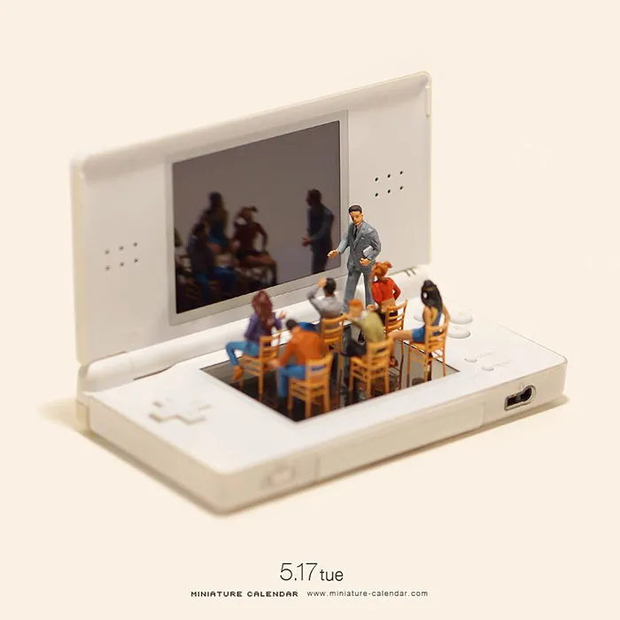 246 Fun Miniature Dioramas By Japanese Artist Who's Been Creating Them Every Day For 5 Years