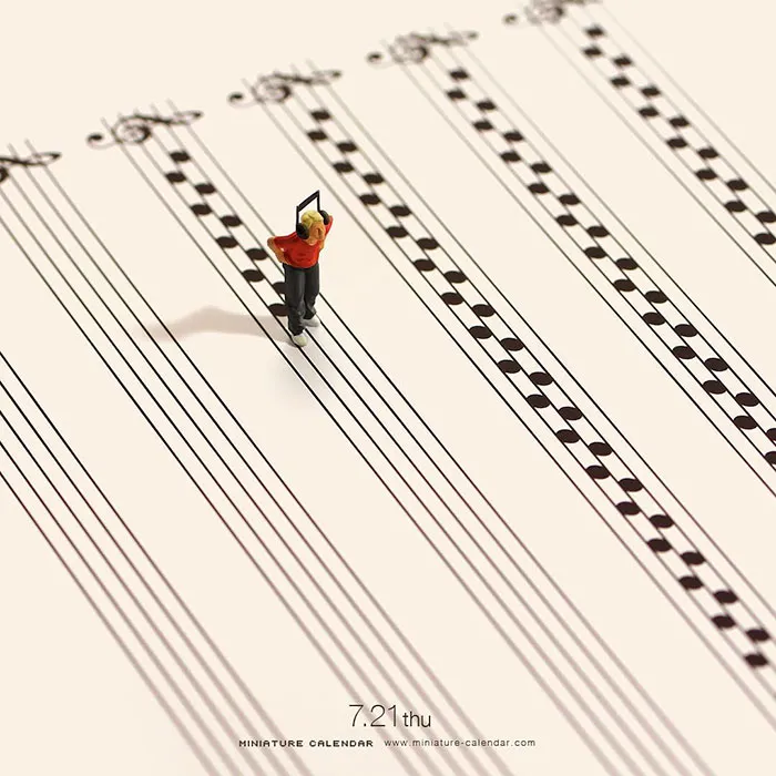 246 Fun Miniature Dioramas By Japanese Artist Who's Been Creating Them Every Day For 5 Years