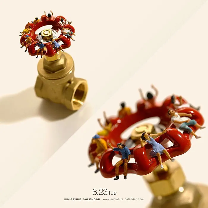 246 Fun Miniature Dioramas By Japanese Artist Who's Been Creating Them Every Day For 5 Years