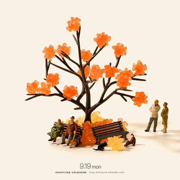 246 Fun Miniature Dioramas By Japanese Artist Who's Been Creating Them Every Day For 5 Years