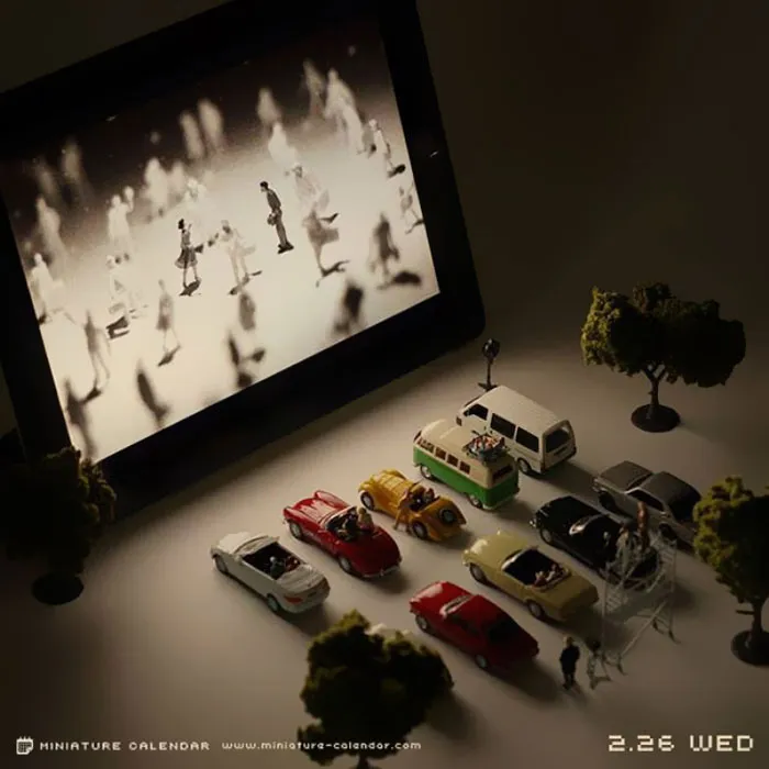 246 Fun Miniature Dioramas By Japanese Artist Who's Been Creating Them Every Day For 5 Years