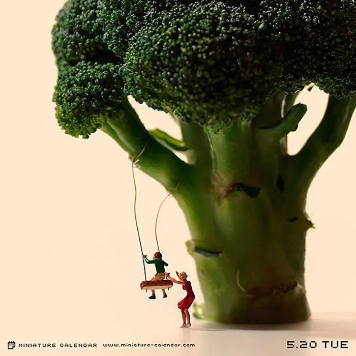 246 Fun Miniature Dioramas By Japanese Artist Who's Been Creating Them Every Day For 5 Years