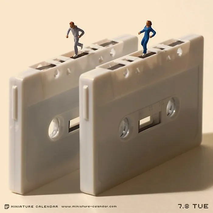 246 Fun Miniature Dioramas By Japanese Artist Who's Been Creating Them Every Day For 5 Years