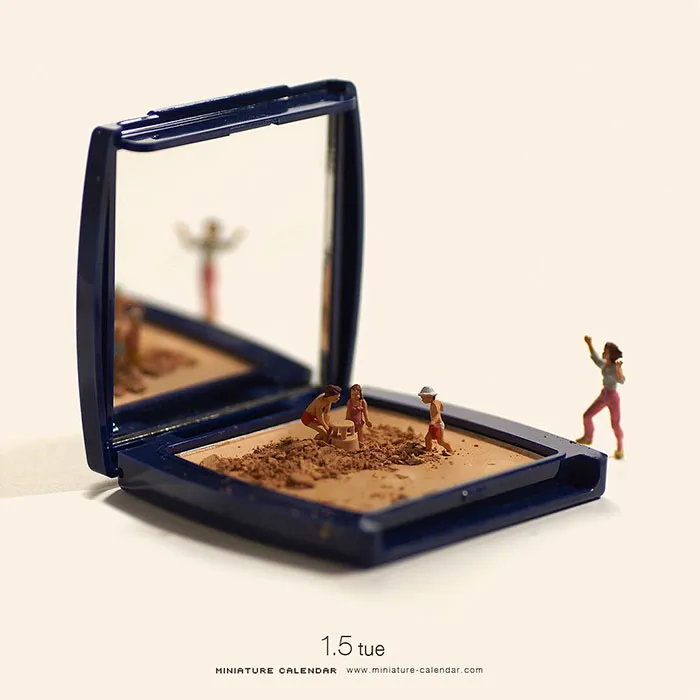 246 Fun Miniature Dioramas By Japanese Artist Who's Been Creating Them Every Day For 5 Years