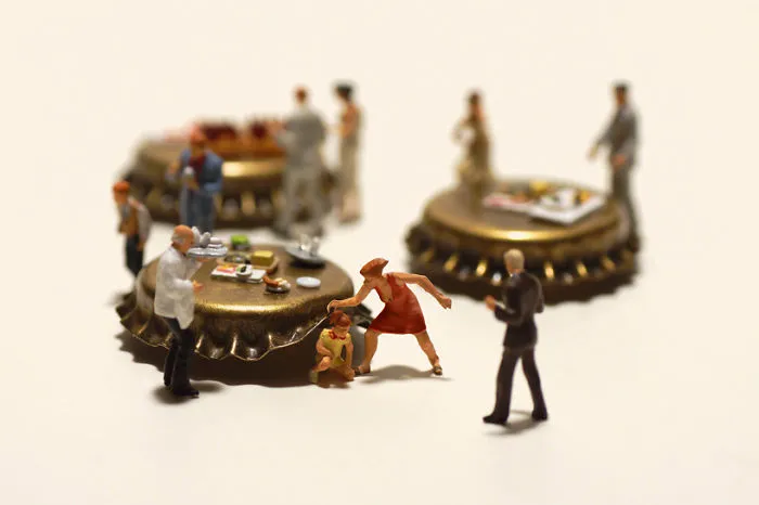 246 Fun Miniature Dioramas By Japanese Artist Who's Been Creating Them Every Day For 5 Years