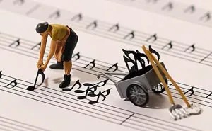 246 Fun Miniature Dioramas By Japanese Artist Who's Been Creating Them Every Day For 5 Years