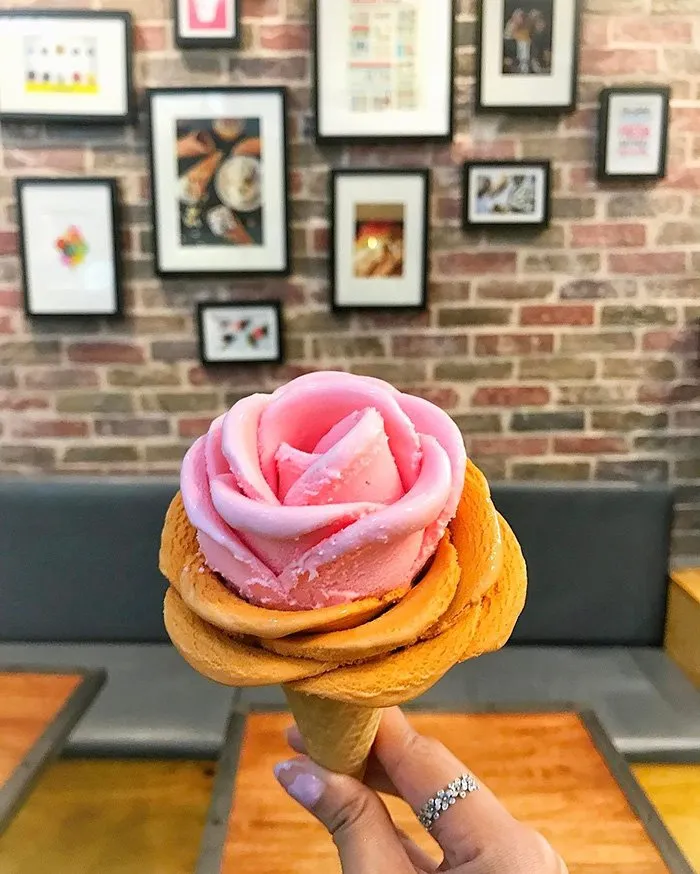Gelato Glowers Ice-cream