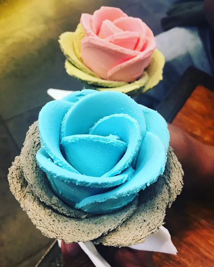 Gelato Glowers Ice-cream
