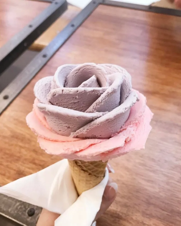 Gelato Glowers Ice-cream