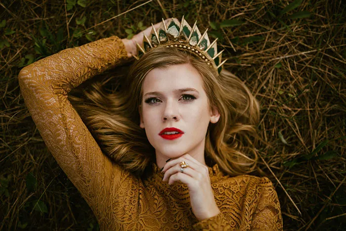 Handmade Crystal-Studded Crowns Are An Actual Thing